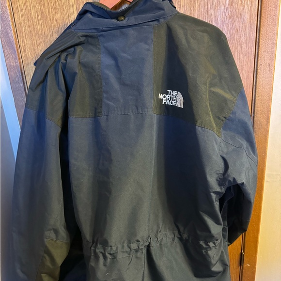 Northface with Goretex men’s XL jacket - Picture 4 of 6